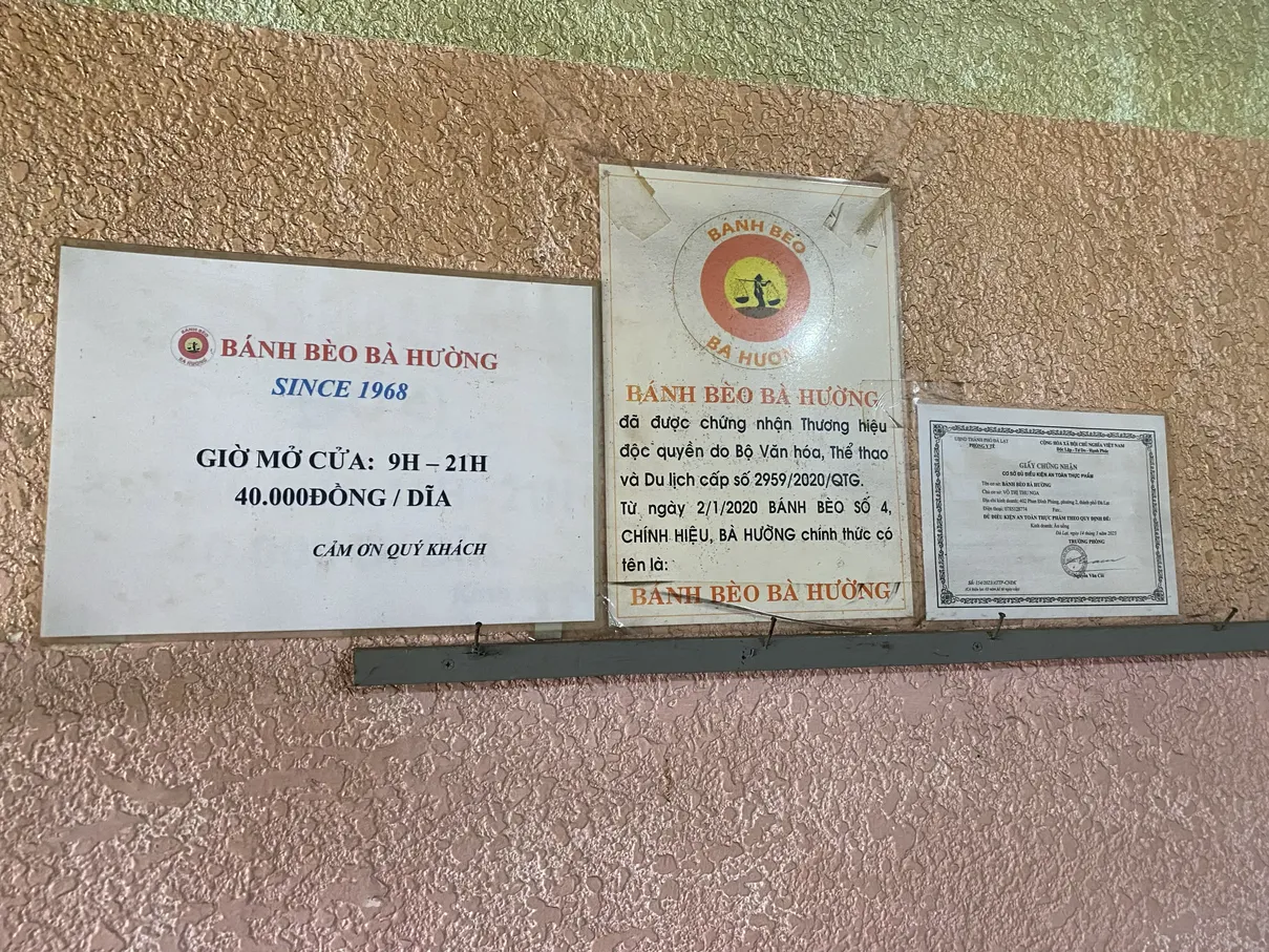chứng nhận thương hiệu bánh bèo Bà Hường