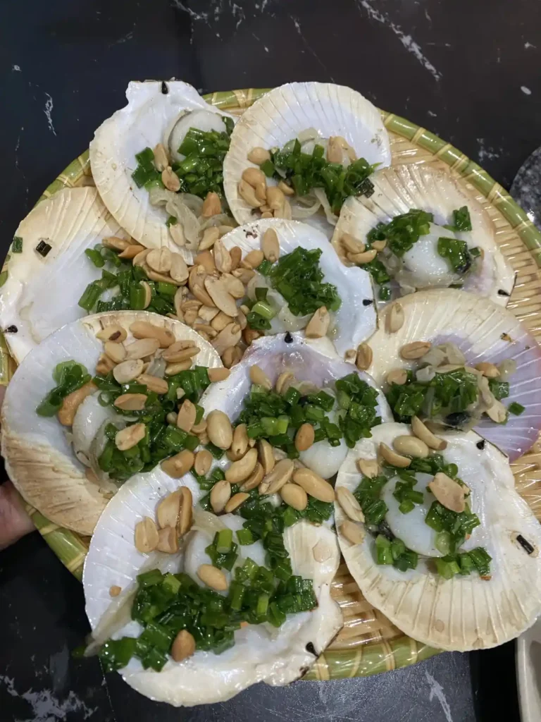 Sò điệp nướng mỡ hành