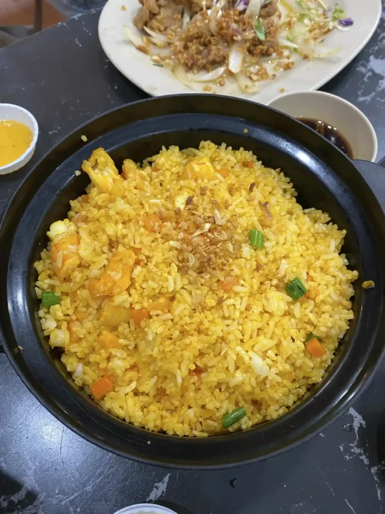 Cơm chiên hải sản