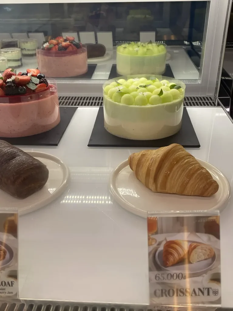 The 350F Dessert TPHCM 5 768x1024