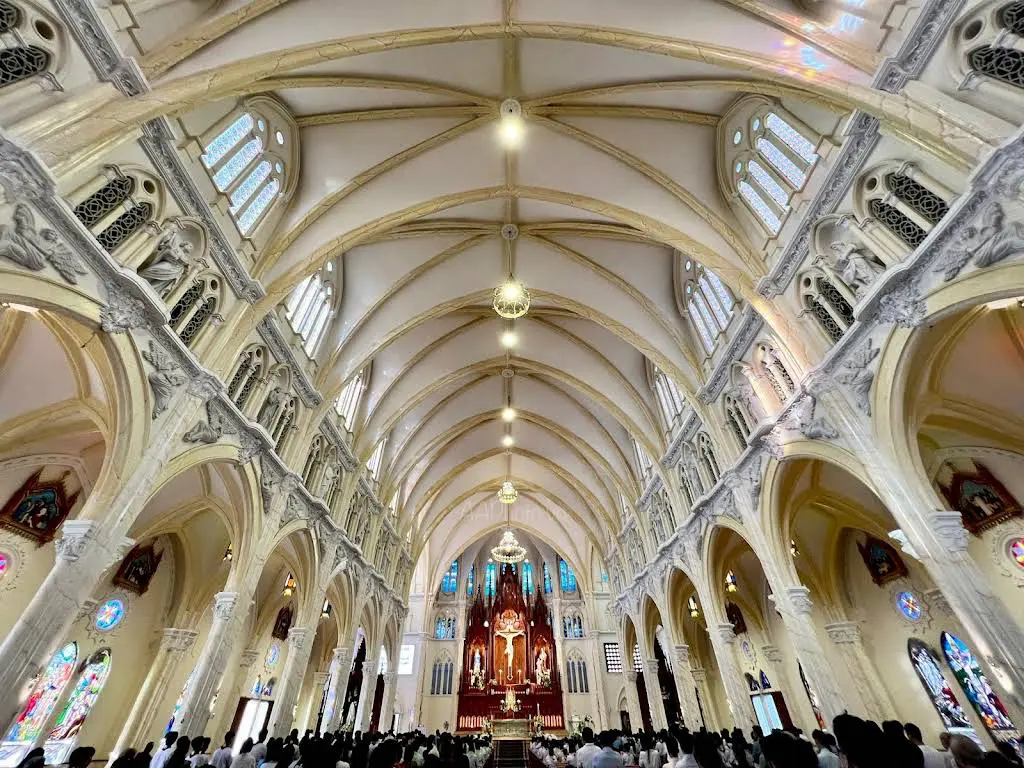 Giờ làm lễ tại Nhà thờ Song Vĩnh