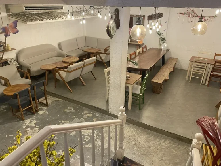 Caramew Cafe Tran Quang Dieu Quan 3 16 768x576