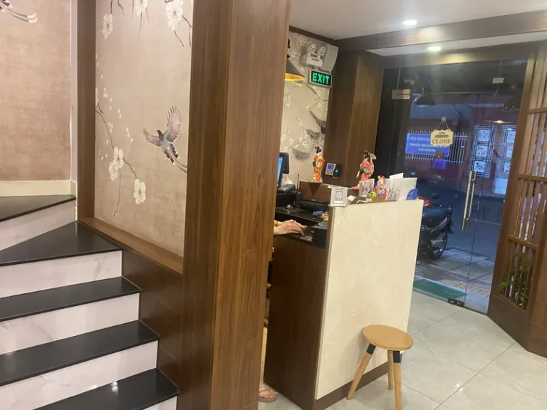 Sushi 79 Ho Xuan Huong Q3 8 768x576