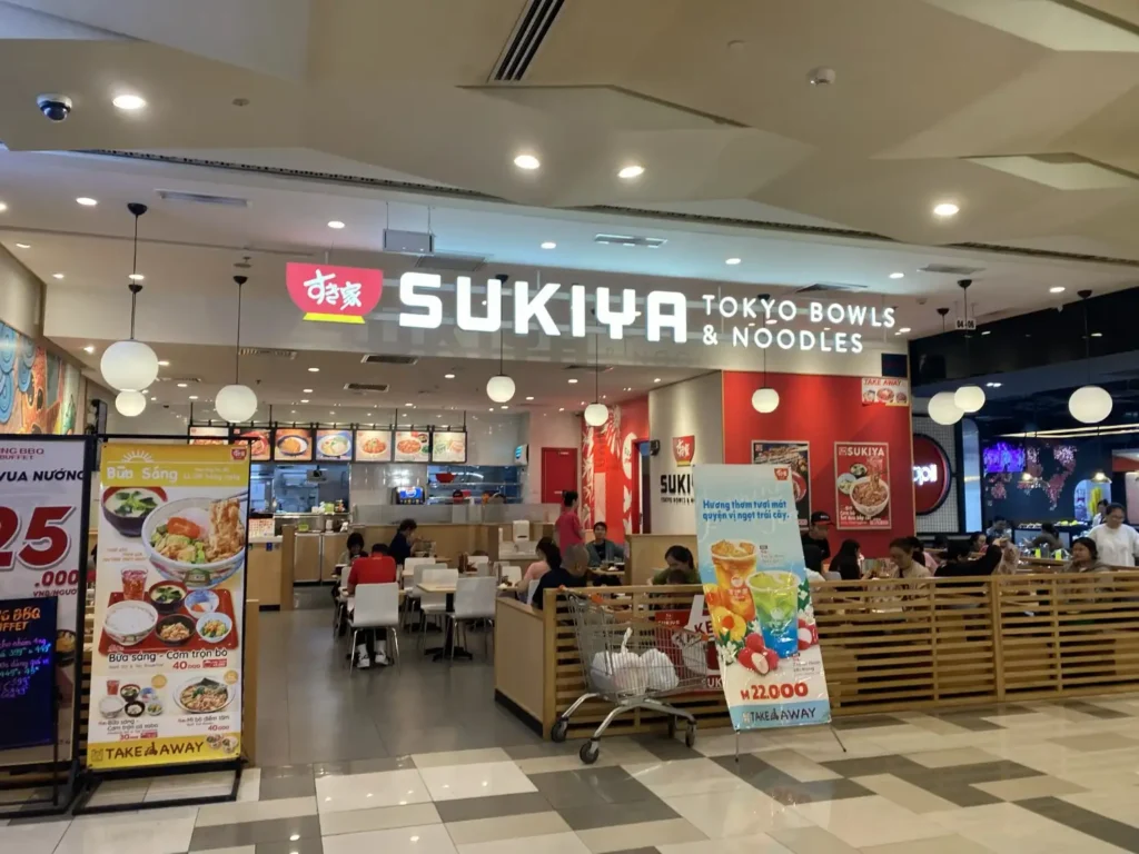 Bang hieu Sukiya SC VivoCity Q7 TPHCM 1024x768