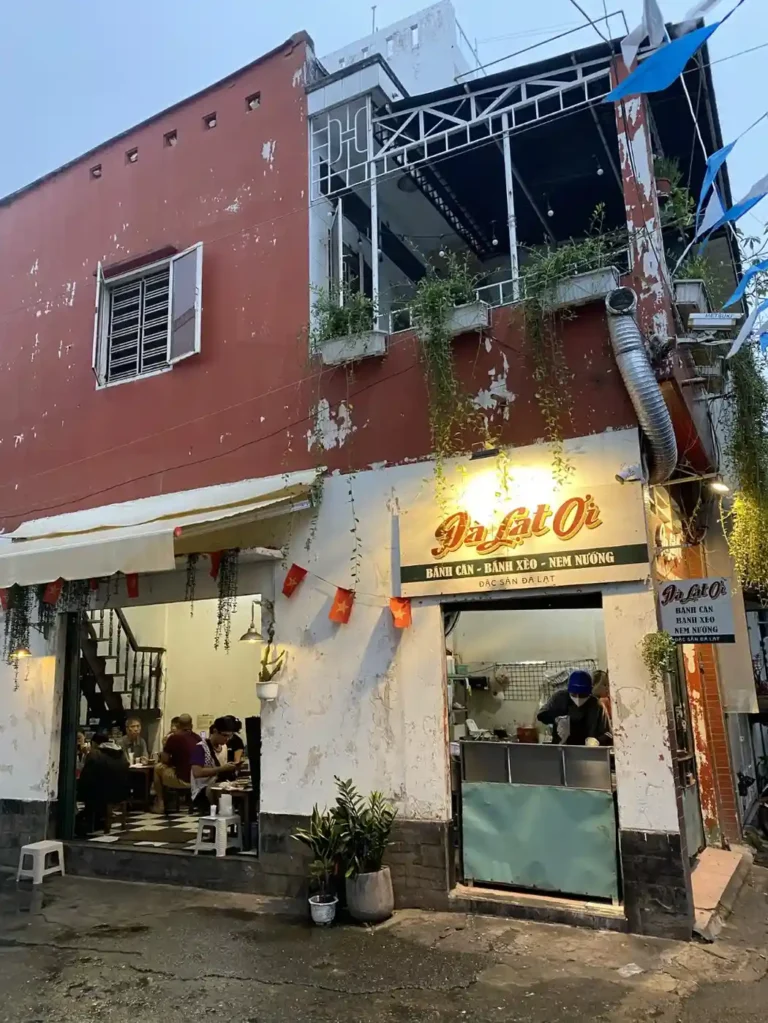 Banh can Banh xeo Da Lat Oi Phu Nhuan 12 768x1023