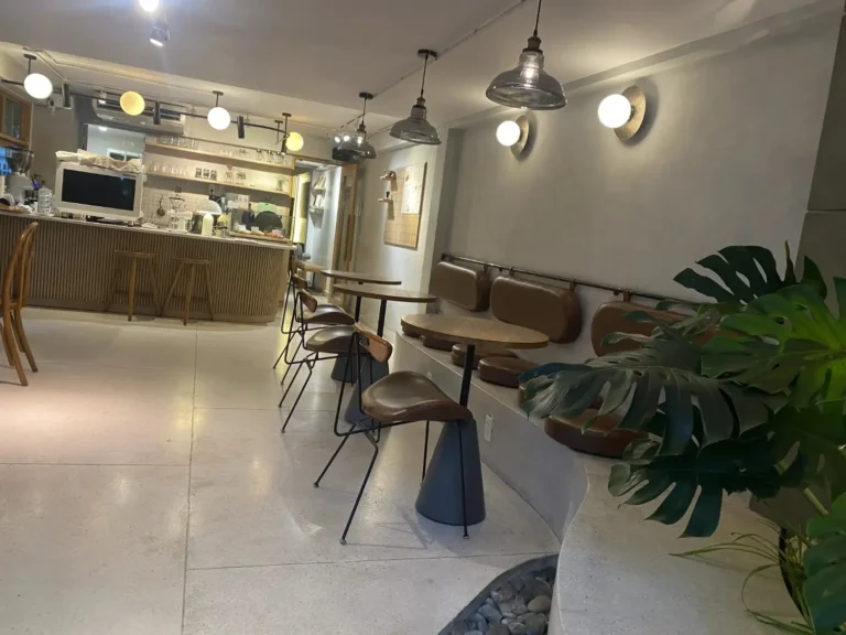 Le Blanc Coffee Space Q4 6 768x576