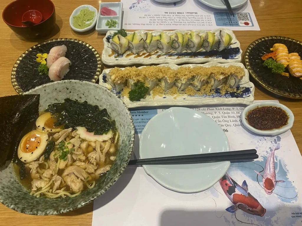 Món ăn tại Sushi Haru Lê Văn Sỹ Tân Bình