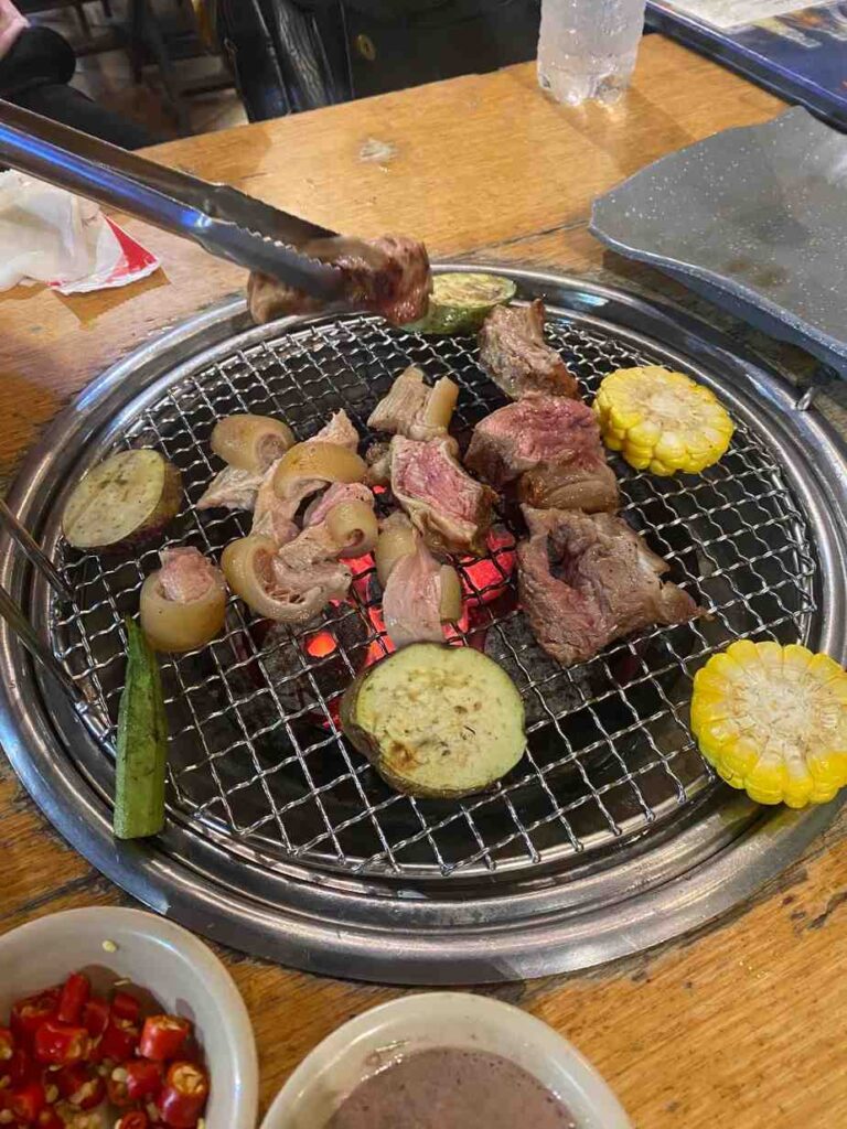 Bo To Nhan Phat Khong gian 6 1 768x1024