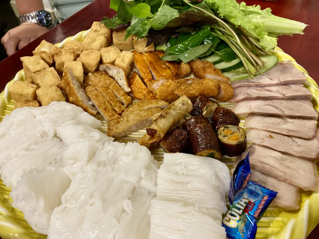 Mẹt bún đậu Mạc Văn Khoa