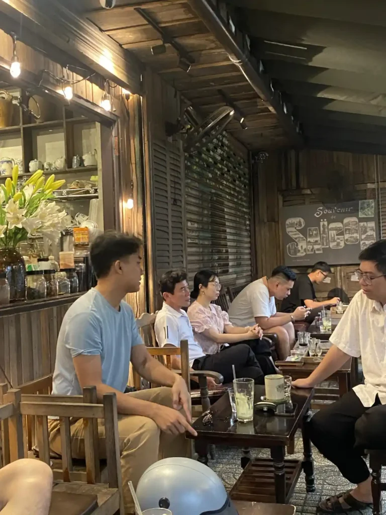 Tiem Ca Phe Sai Gon Xua Tran Phu Quan 5 10 768x1024
