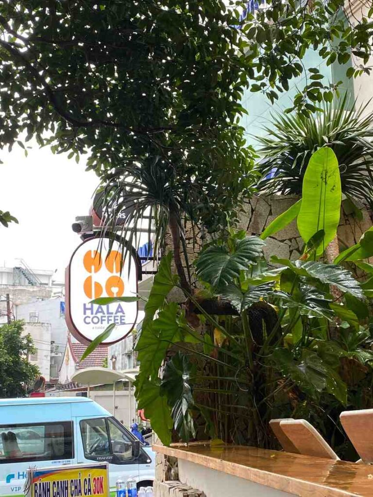 Hala Coffee Phan Xich Long Phu Nhuan 10 768x1022