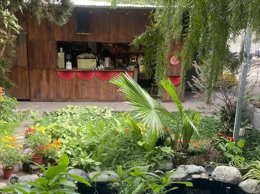Tiem Cafe Hoi Niem Hoang Viet Tan Binh TPHCM 8 1024x764