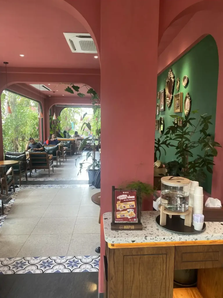 Mapia Cafe 61 Hoang Viet Tan Binh 5 768x1024