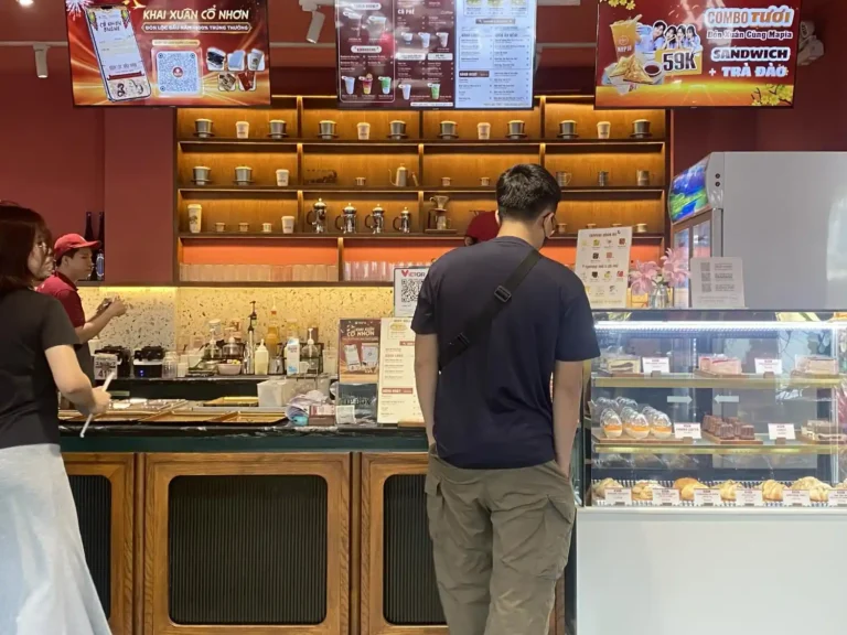 Mapia Cafe 61 Hoang Viet Tan Binh 9 768x576