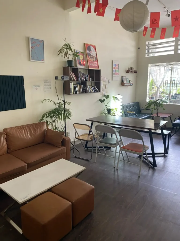 Không gian trên lầu tại Sowee Space