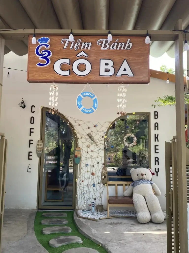 Tiem Banh Co Ba Phuoc Hai 1 768x1024