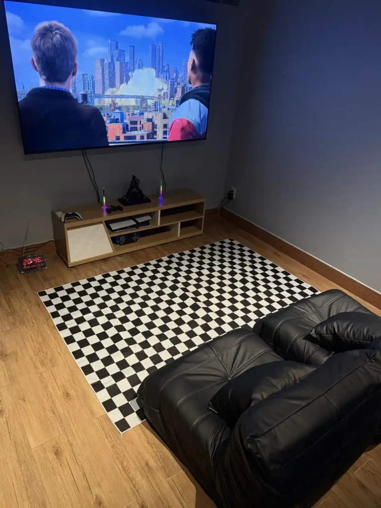 Luxe Lounge Cafe Nintendo Q7 1 768x1024