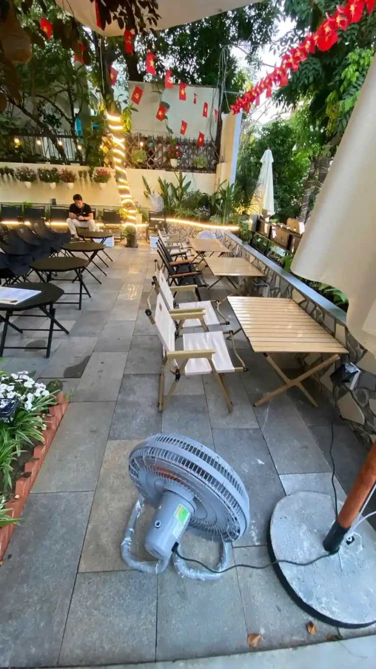 Luxe Lounge Cafe Nintendo Q7 18 768x1365