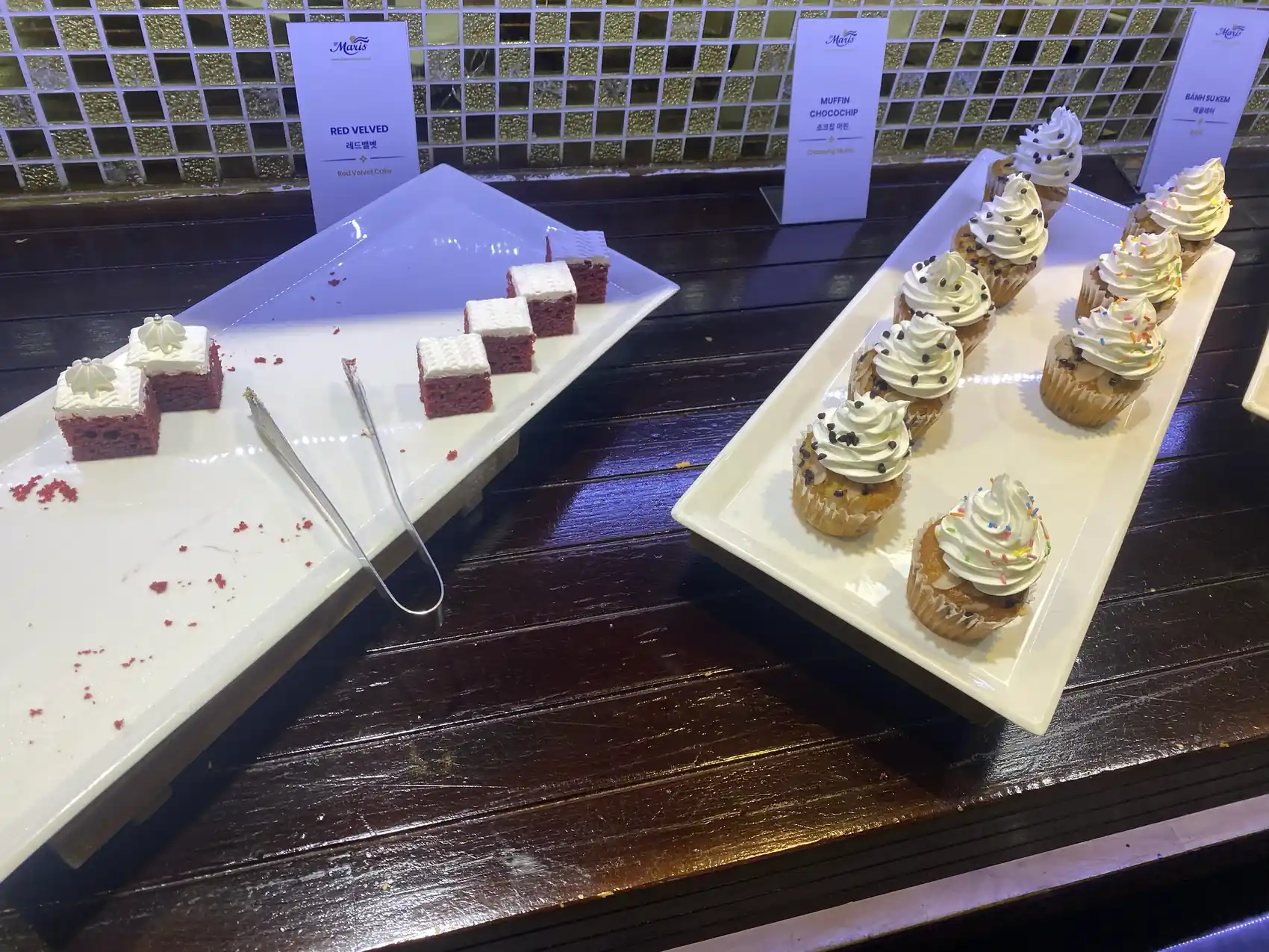 Khu dessert tại D'Maris Lotte Mart Q7