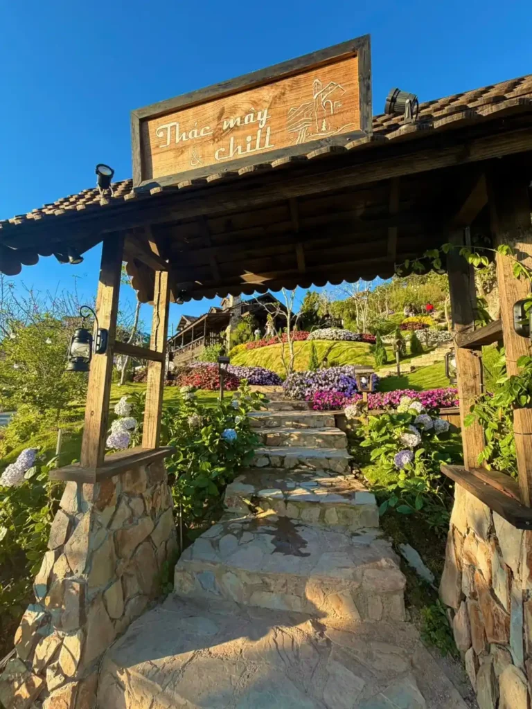 Thac may chill Da Lat 8 1 768x1024